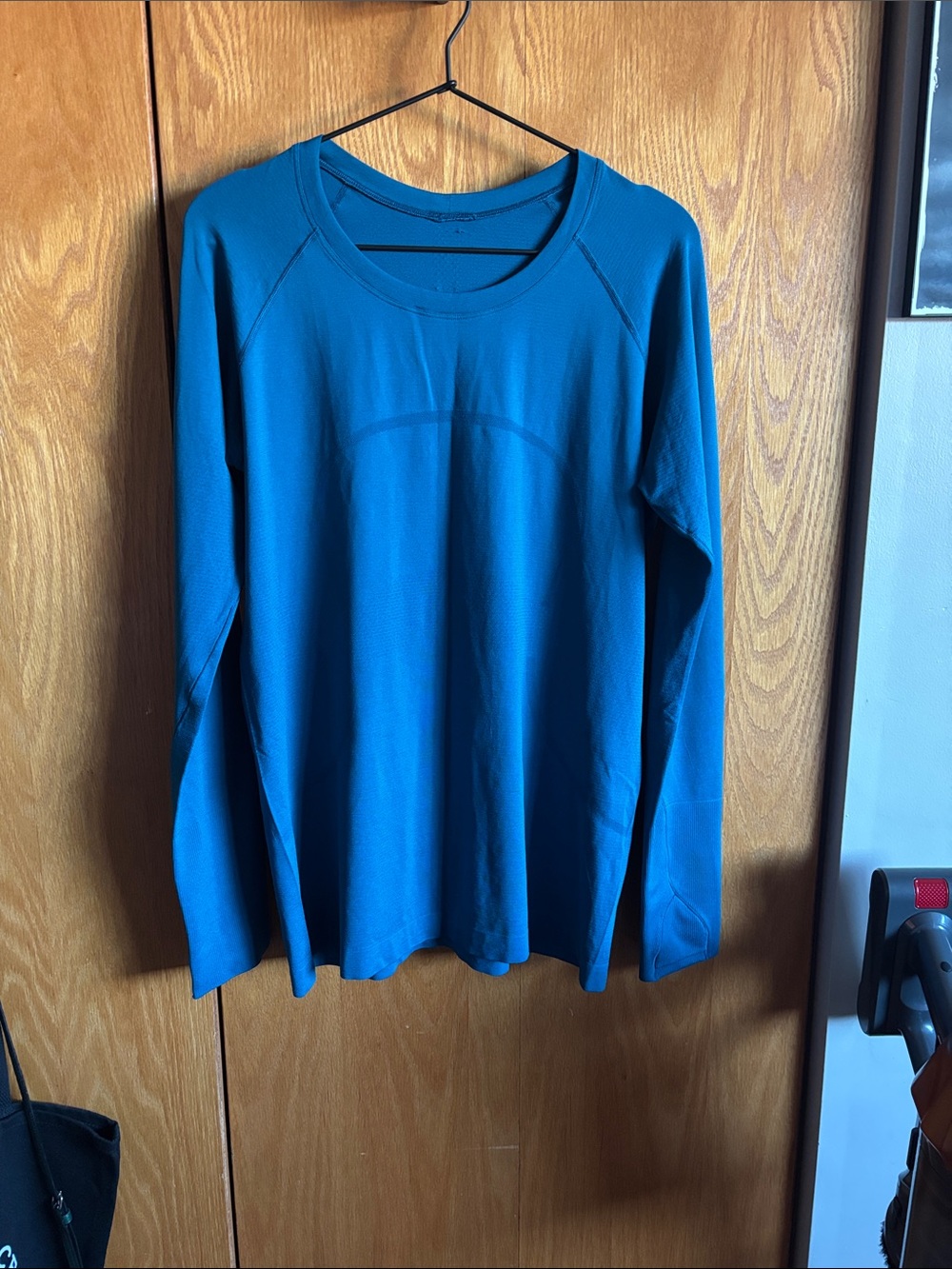 Lululemon Athletica LS Swiftly - Picture 2 of 6